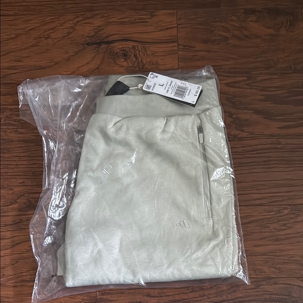 NWT Adidas One Fleece Green Basketball Shorts Mens Large - IA3425
